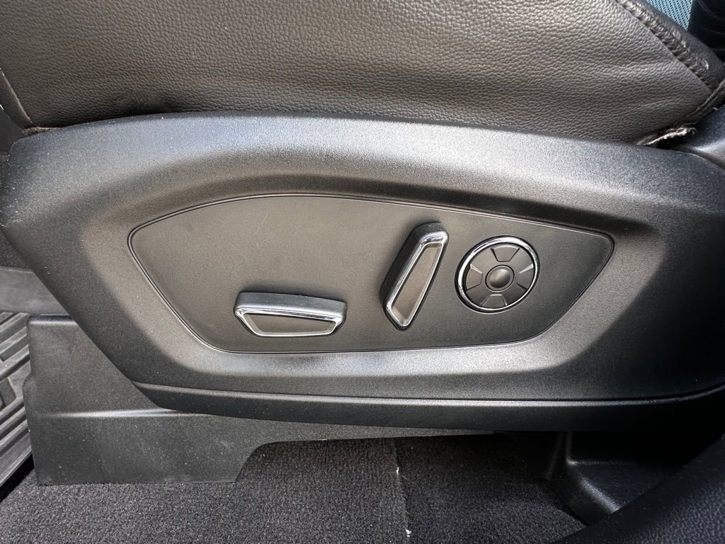 Used 2020 Ford Explorer ST w/ ST Street Pack AWD/4WD image 18