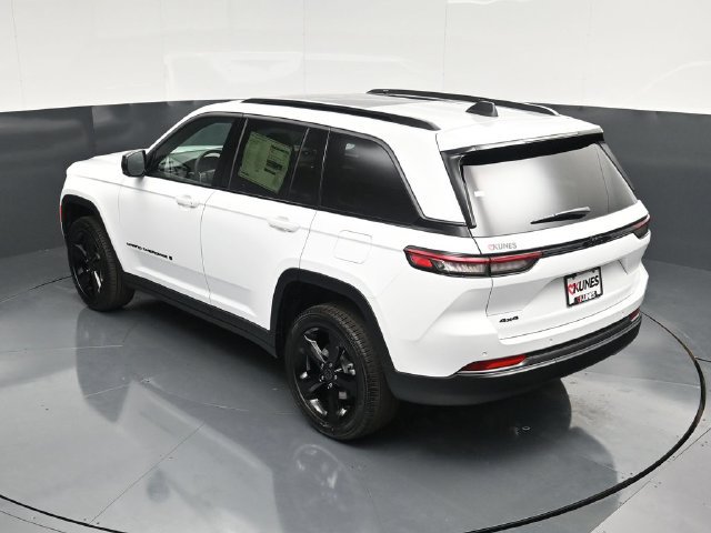 New 2027 Jeep Grand Cherokee Limited w/ Limited Altitude Package AWD/4WD image 55