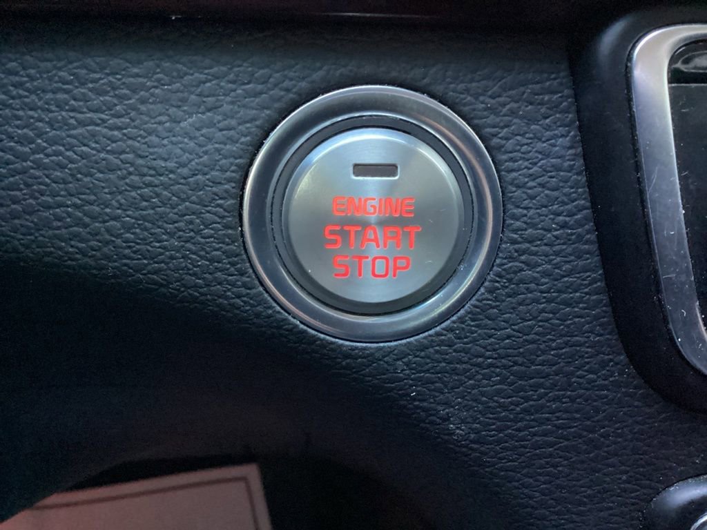 Used 2019 Kia Cadenza Technology image 20