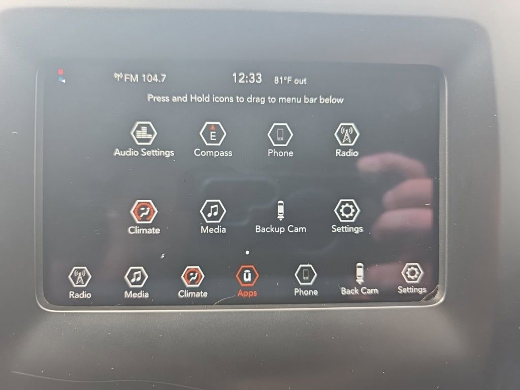 Used 2019 Jeep Cherokee Latitude w/ Popular Appearance Group image 26