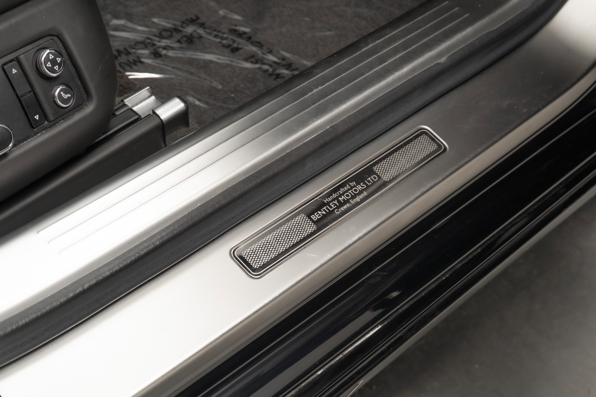 Used 2015 Bentley Flying Spur W12 image 30