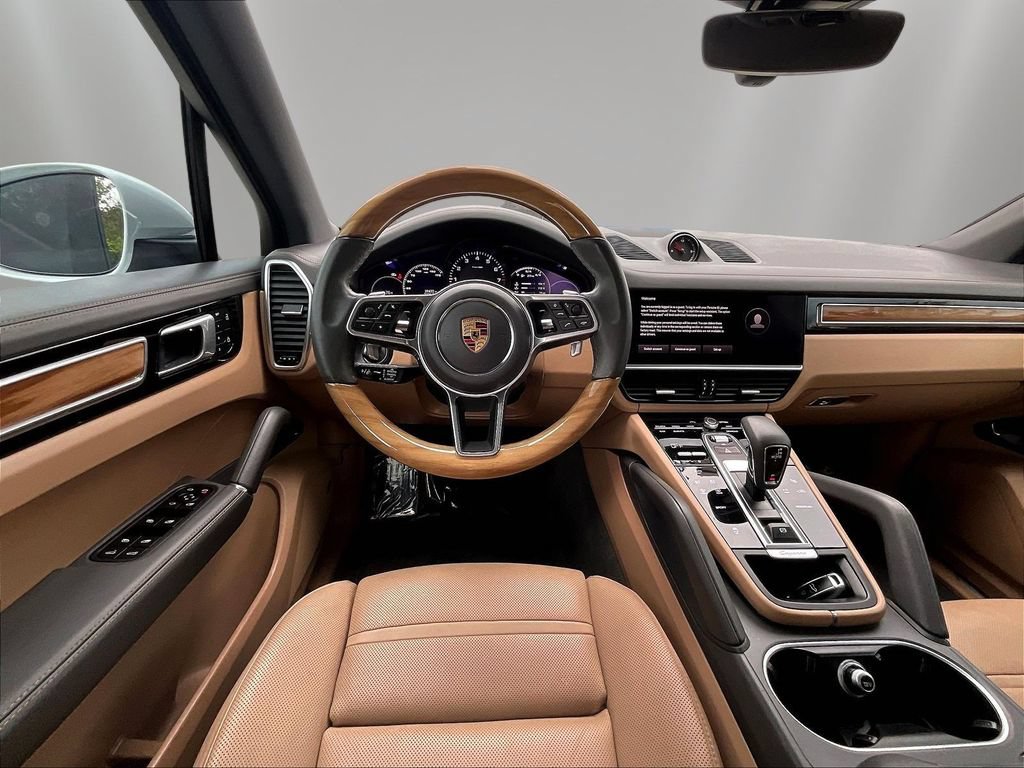 Used 2022 Porsche Cayenne AWD/4WD image 8