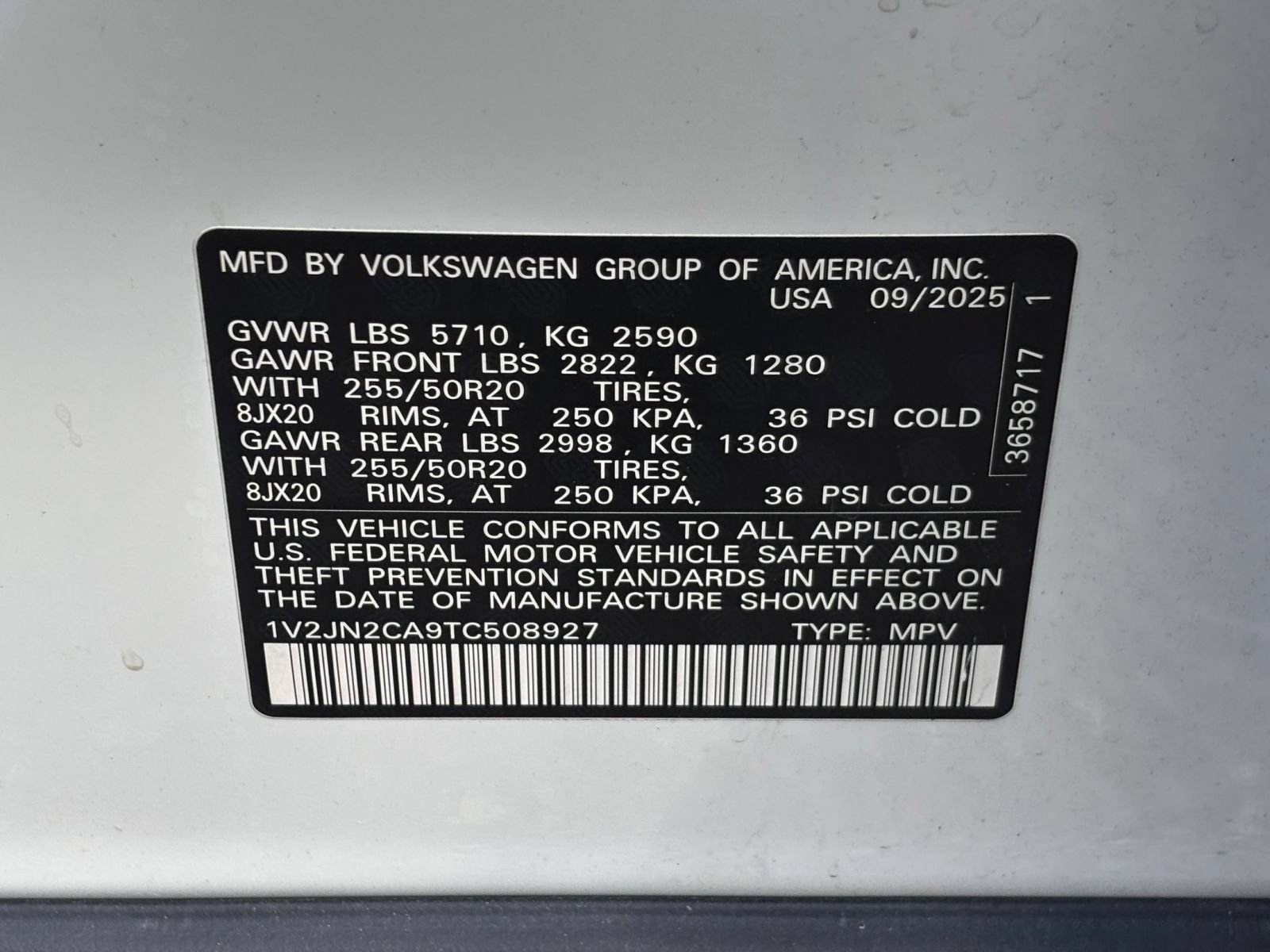 Used 2026 Volkswagen Atlas SE FWD image 32