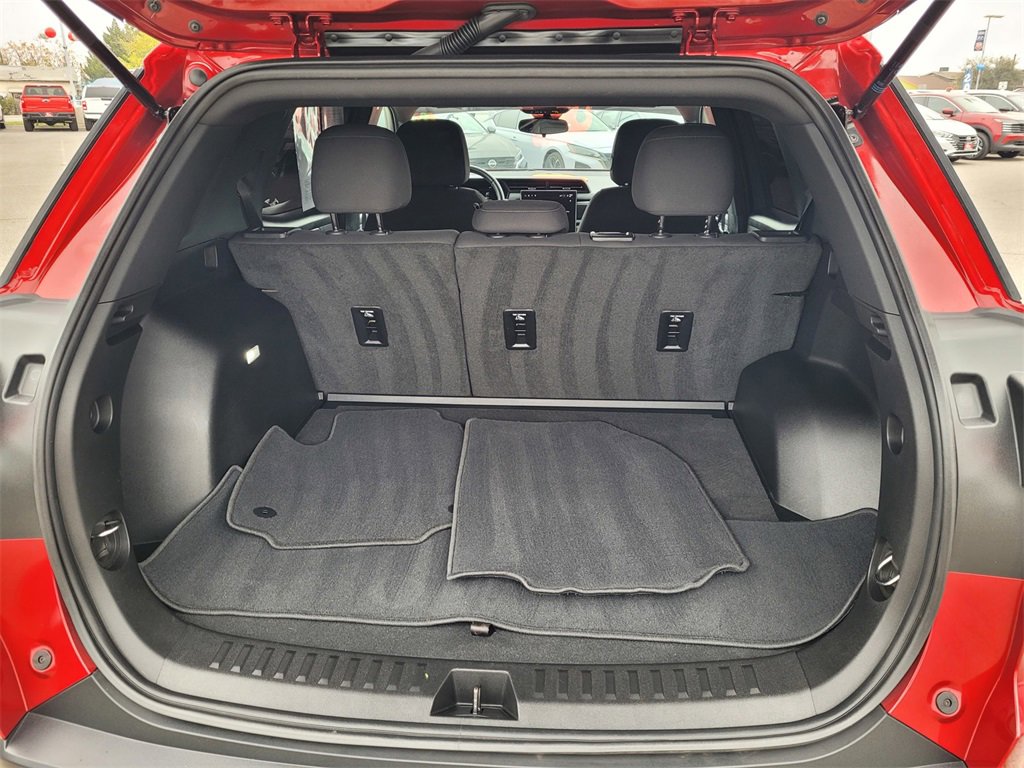 Used 2025 GMC Terrain Elevation image 26