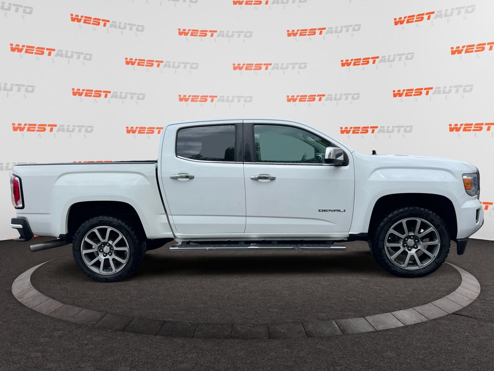 Used 2018 GMC Canyon Denali AWD/4WD image 6