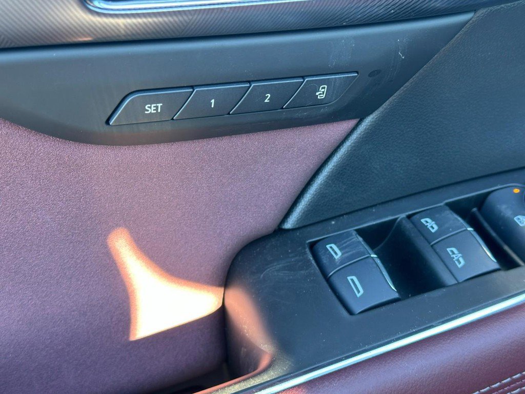 New 2025 Buick Envision Sport Touring image 11