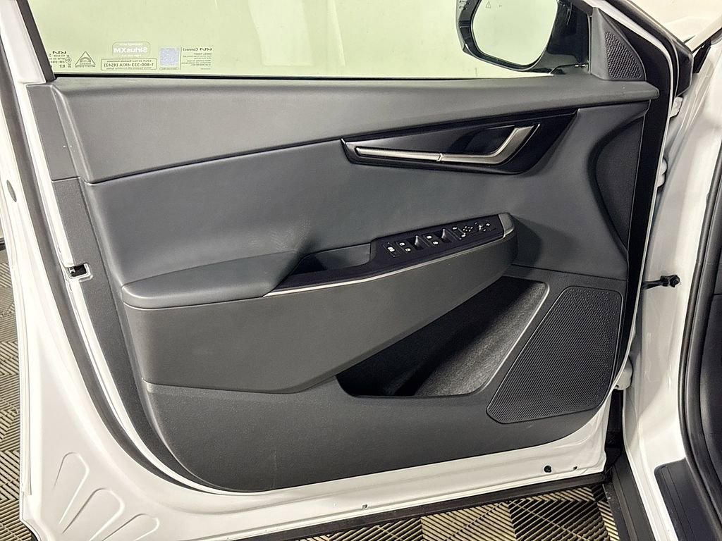 New 2025 Kia EV6 Light w/ Light LR Technology Package image 10