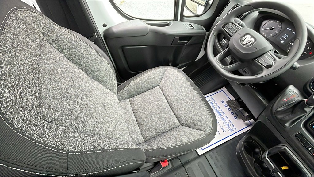 New 2025 RAM ProMaster 2500 image 14