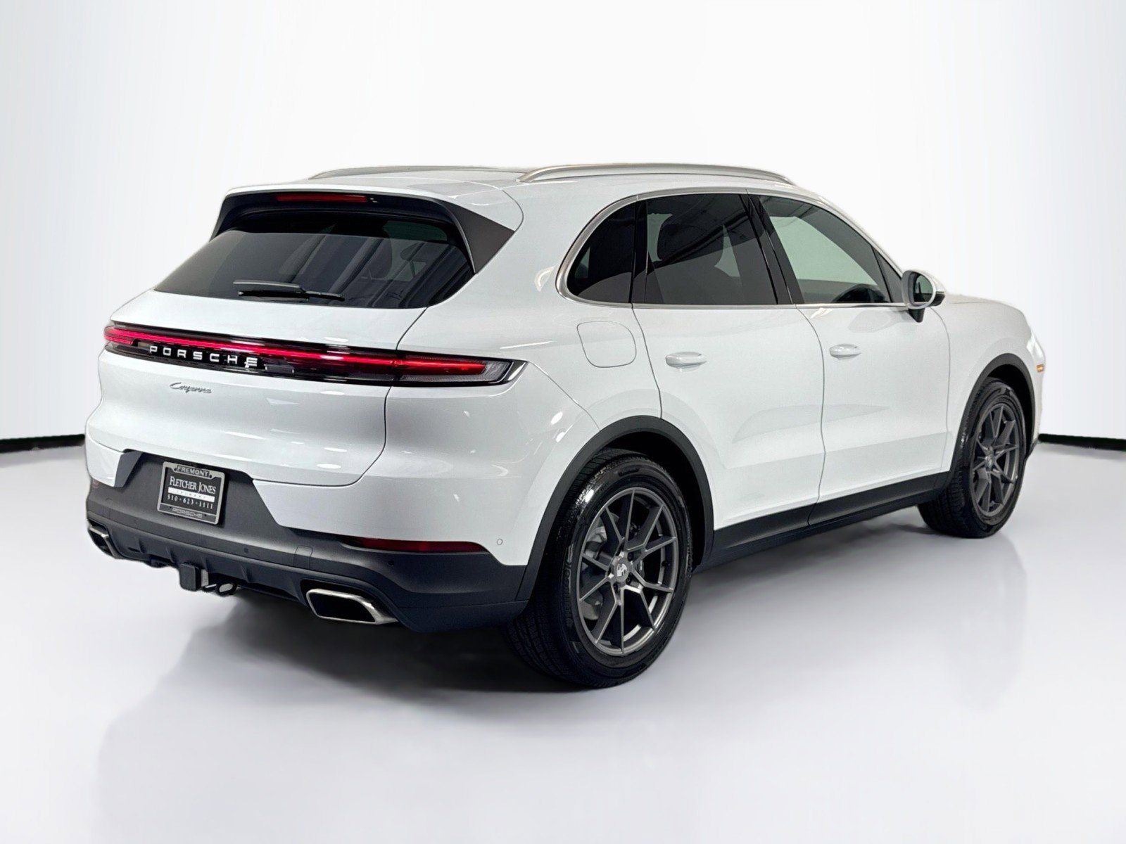Certified 2025 Porsche Cayenne image 9