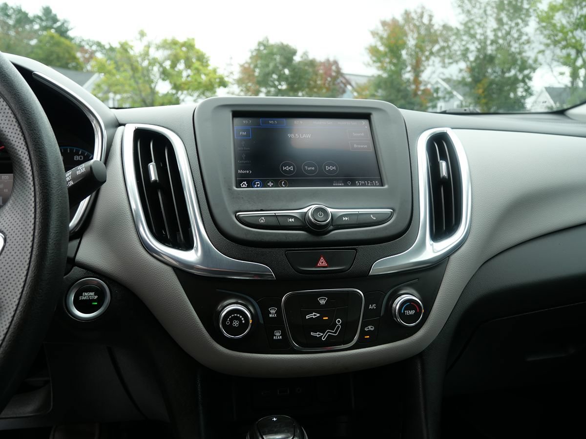 Used 2021 Chevrolet Equinox LS AWD/4WD image 13