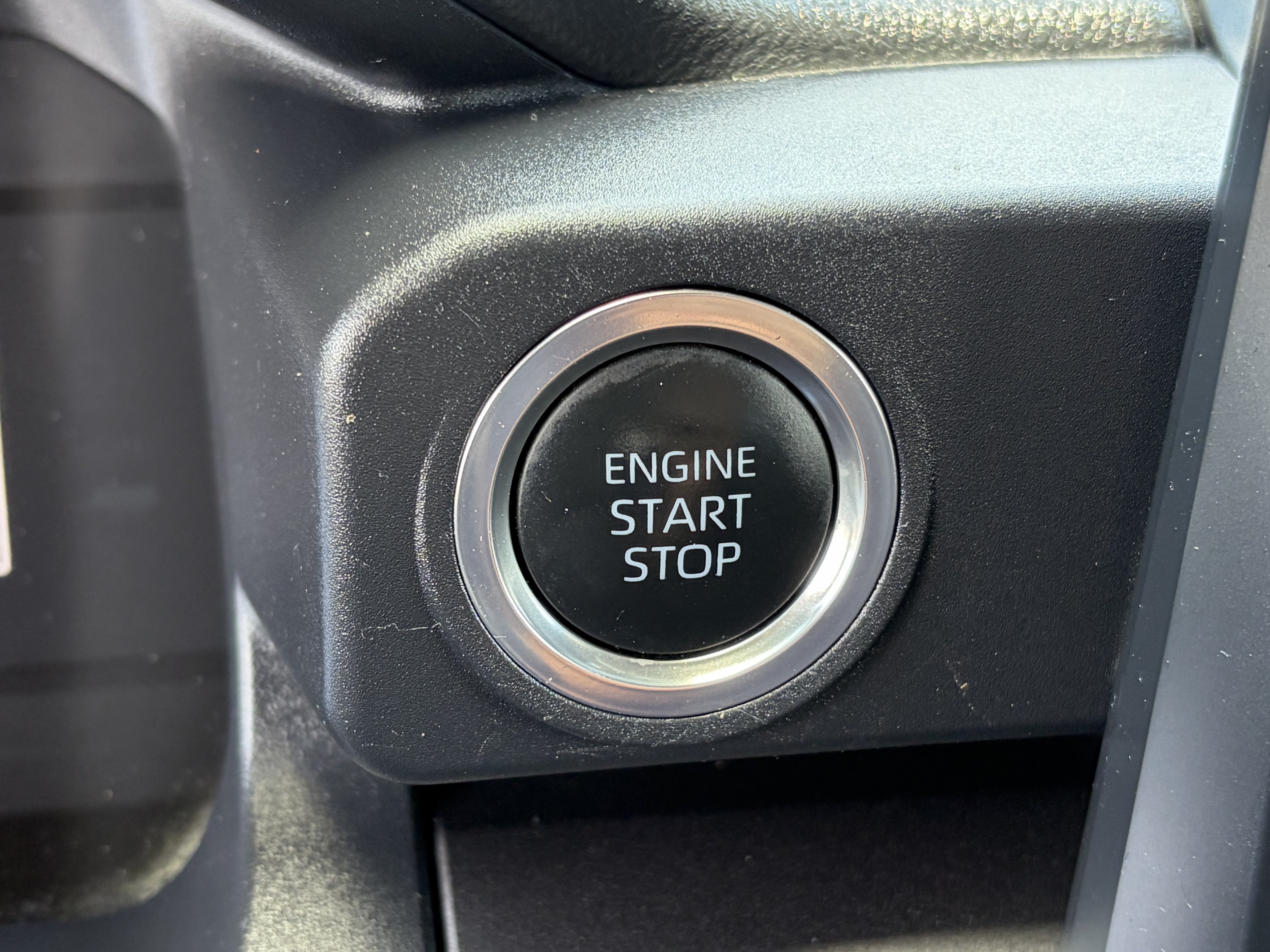 Certified 2025 Toyota 4Runner SR5 AWD/4WD image 25