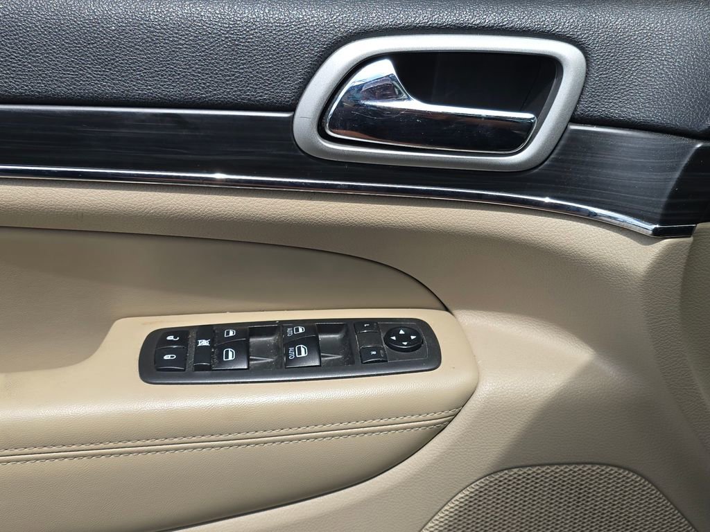 Used 2021 Jeep Grand Cherokee Limited w/ Luxury Group II AWD/4WD image 26