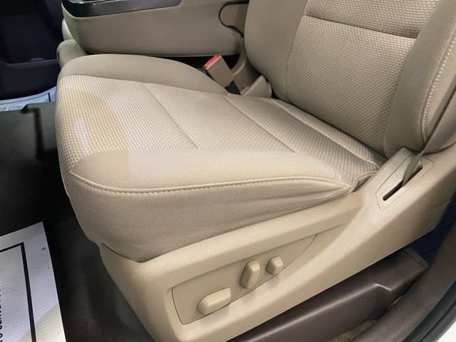 Used 2016 Chevrolet Silverado 3500 LT w/ LT Convenience Package AWD/4WD image 11