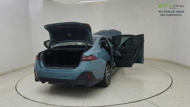 Used 2026 BMW i5 eDrive40 image 73