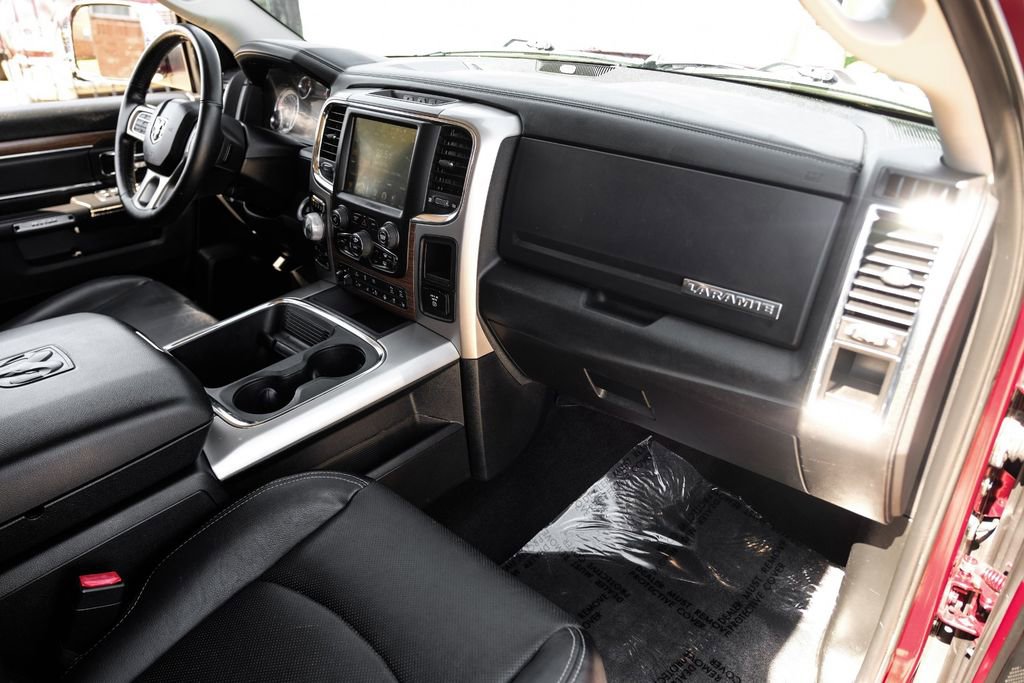 Used 2017 RAM 1500 Laramie w/ Convenience Group image 10
