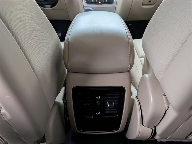 Used 2019 Jeep Grand Cherokee Laredo image 15