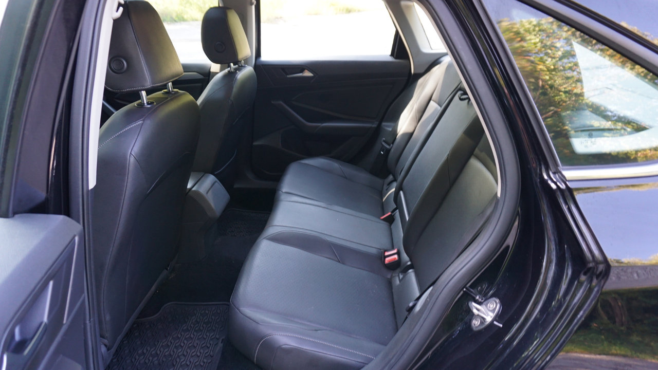 Used 2019 Volkswagen Jetta SE image 27