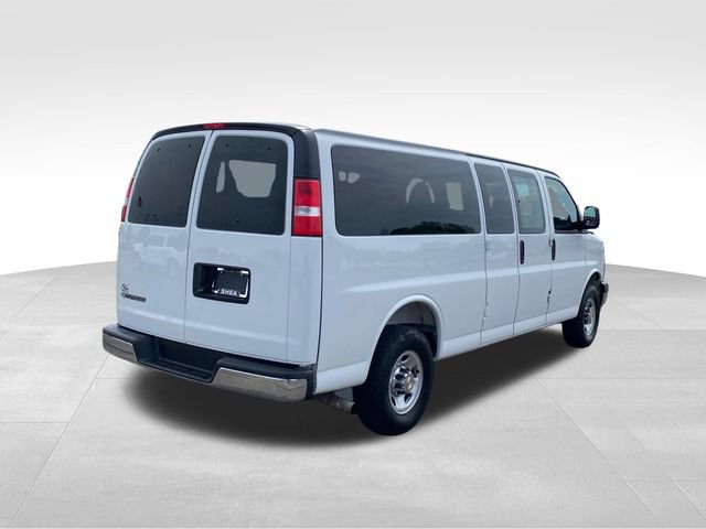Certified 2025 Chevrolet Express 3500 LT w/ LT Preferred Equipment Group RWD image 3
