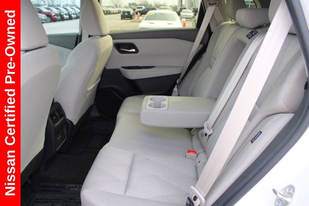 Certified 2024 Nissan Rogue SV image 25