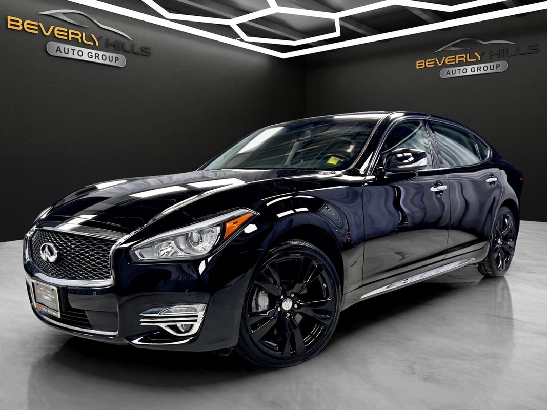 Used 2019 INFINITI Q70 L 5.6 AWD/4WD image 1