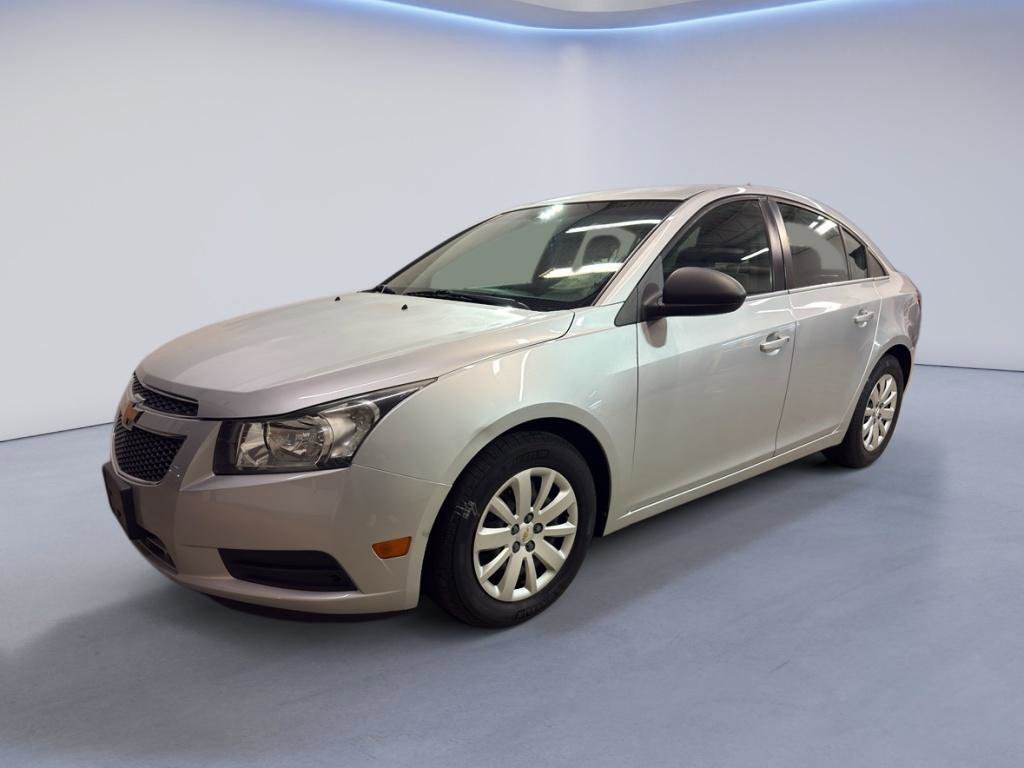 Used 2011 Chevrolet Cruze LS w/ Connectivity Package image 3