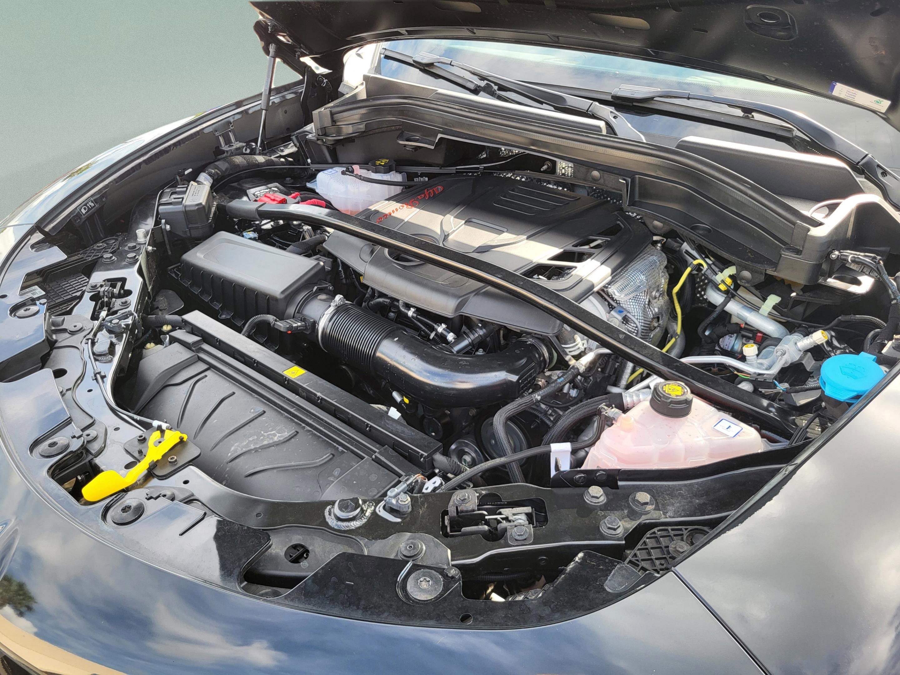 New 2025 Alfa Romeo Stelvio Sprint image 70