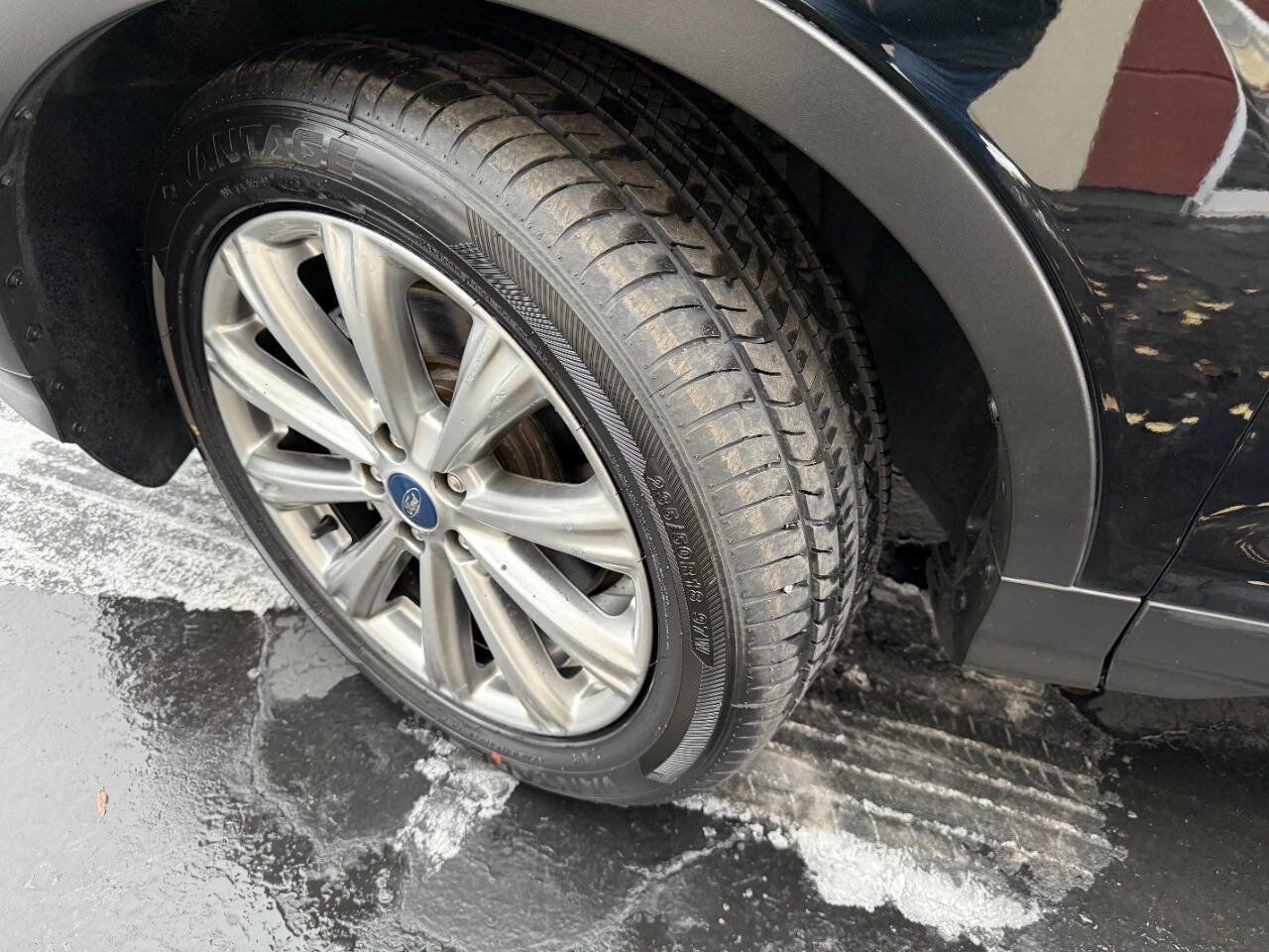 Used 2018 Ford Escape Titanium w/ Ford Safe & Smart Package image 25