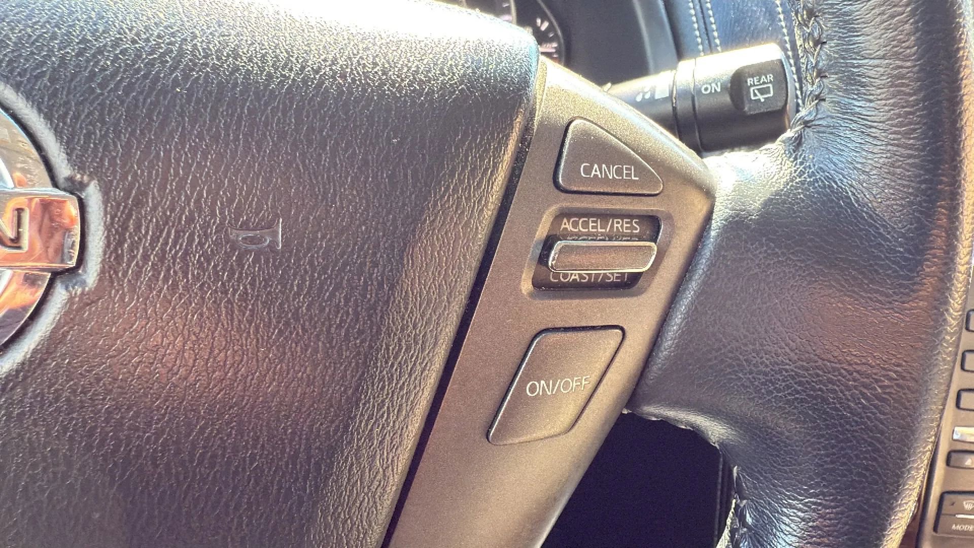 Used 2017 Nissan Armada SL image 11