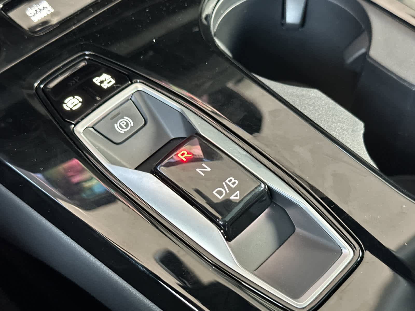 New 2025 Audi A6 e-tron Premium RWD image 22