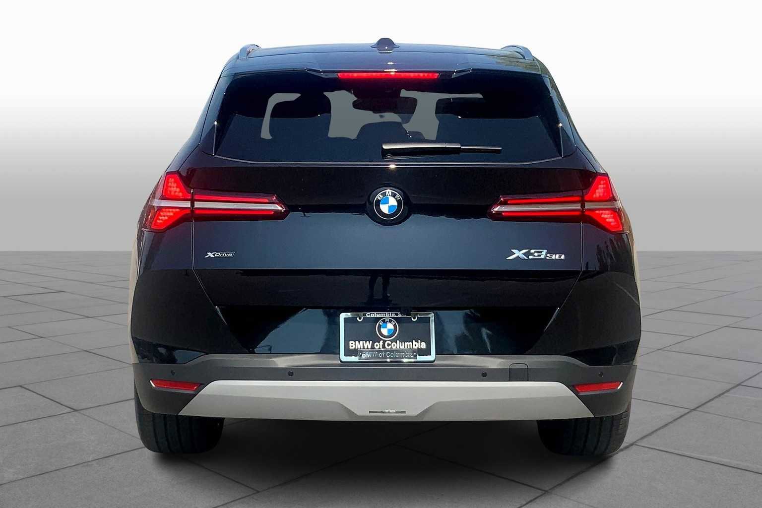 Used 2025 BMW X3 xDrive30i w/ Premium Package image 4