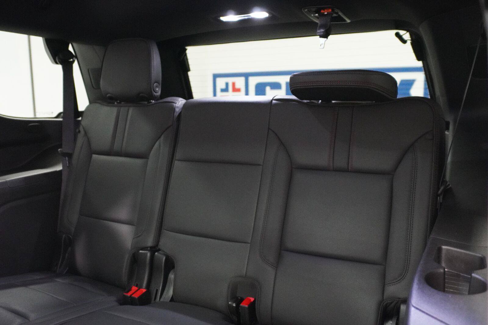 Used 2024 Chevrolet Tahoe RST w/ Luxury Package RWD image 27