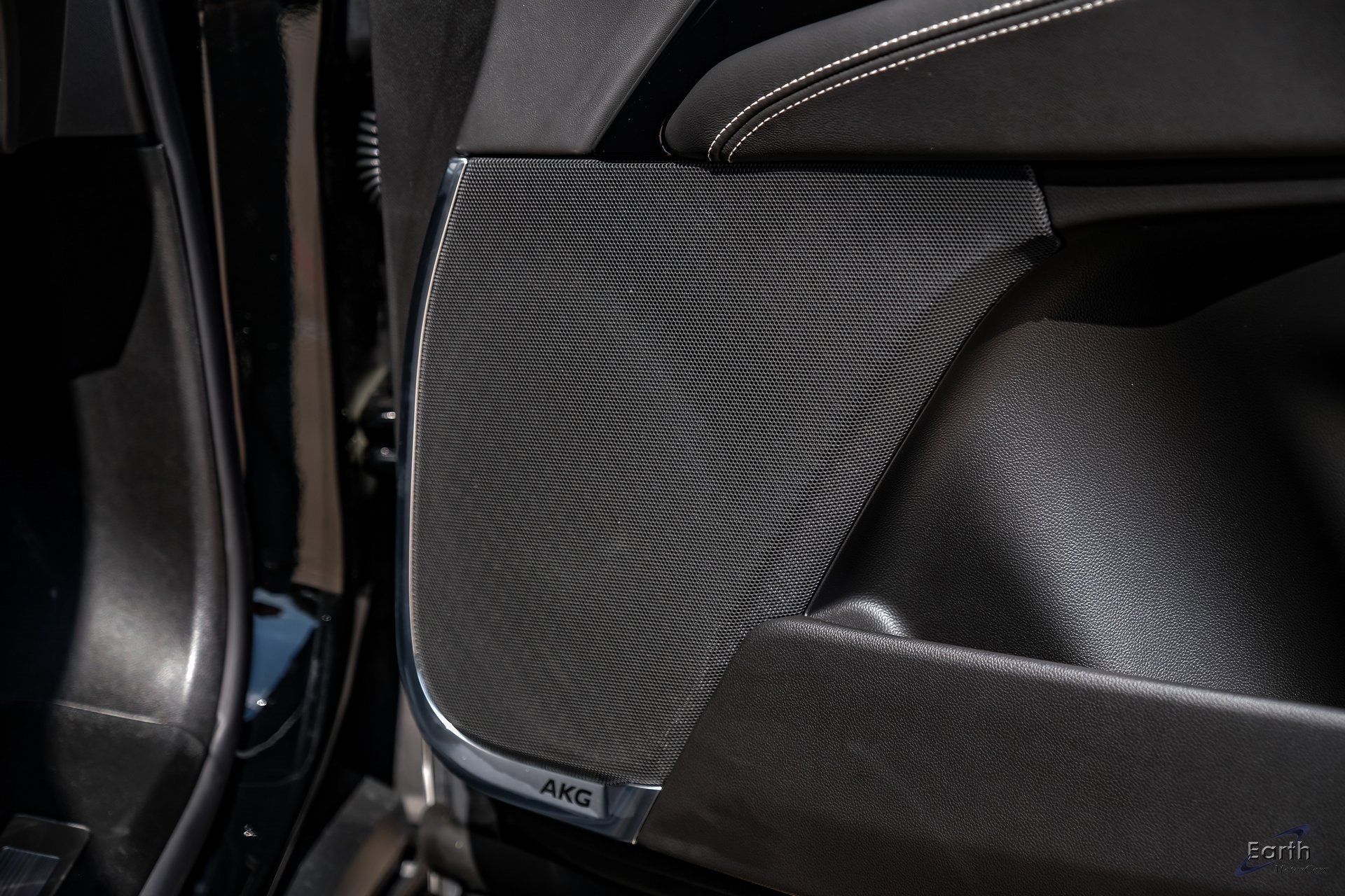 Used 2025 Cadillac Escalade V image 87