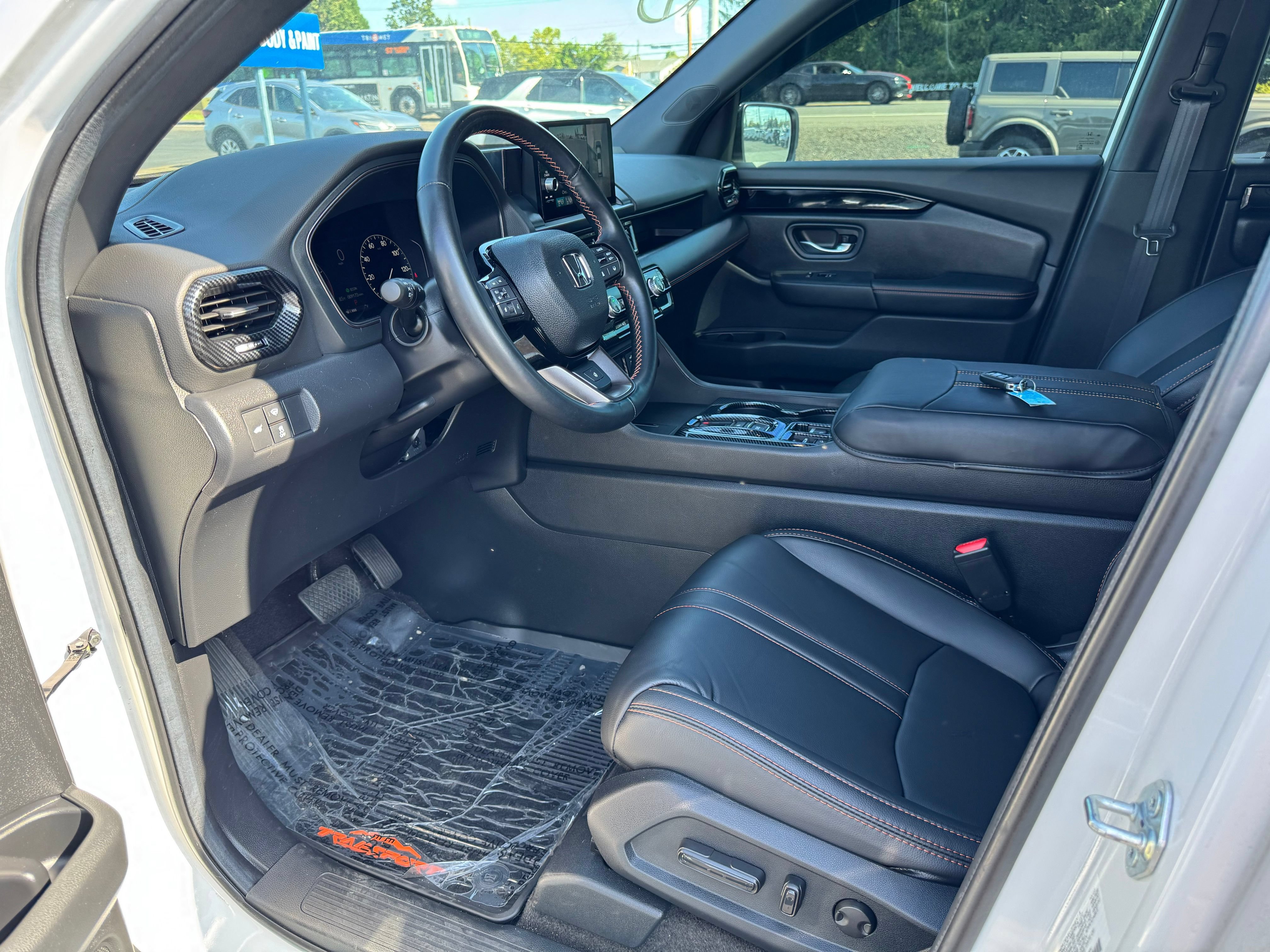 Used 2024 Honda Pilot TrailSport image 12