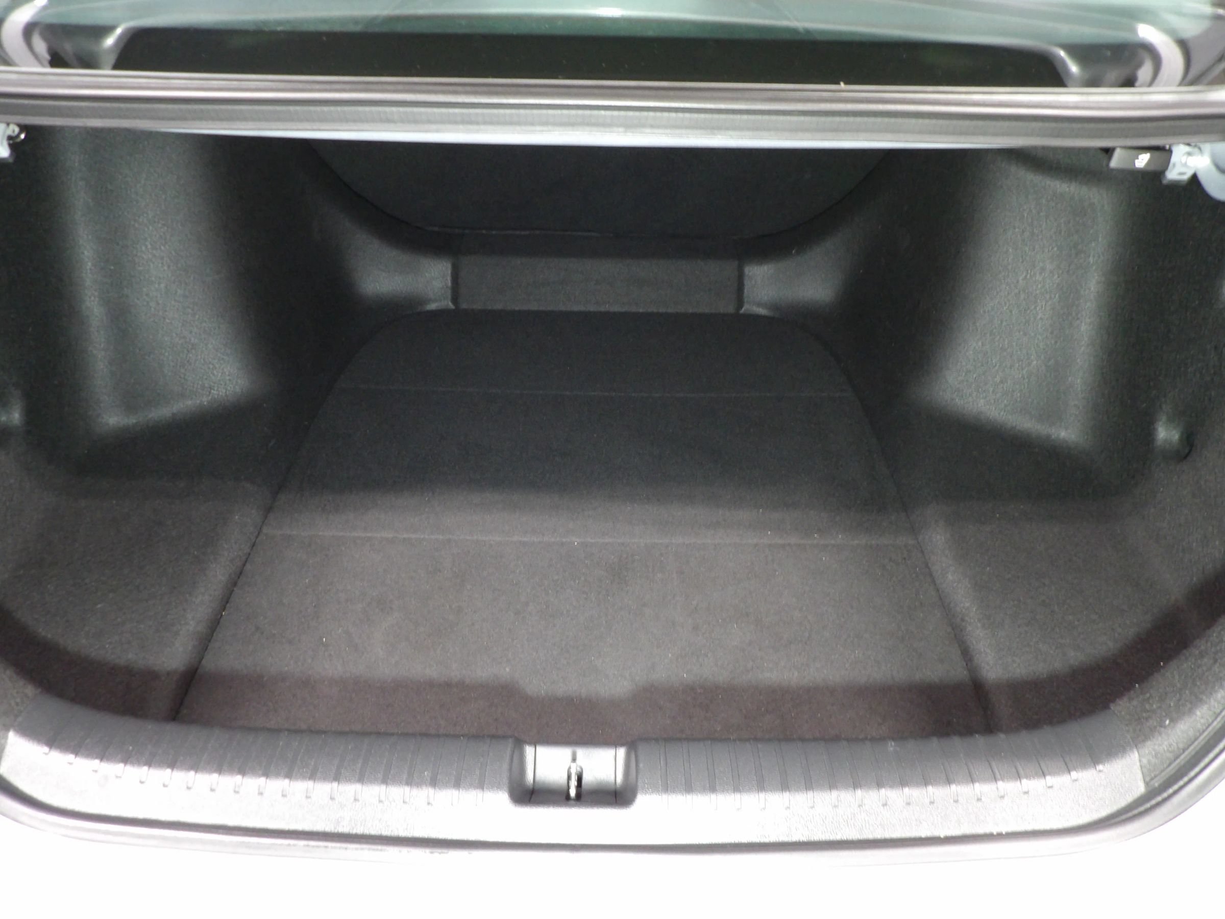 Used 2025 Honda Accord LX image 7