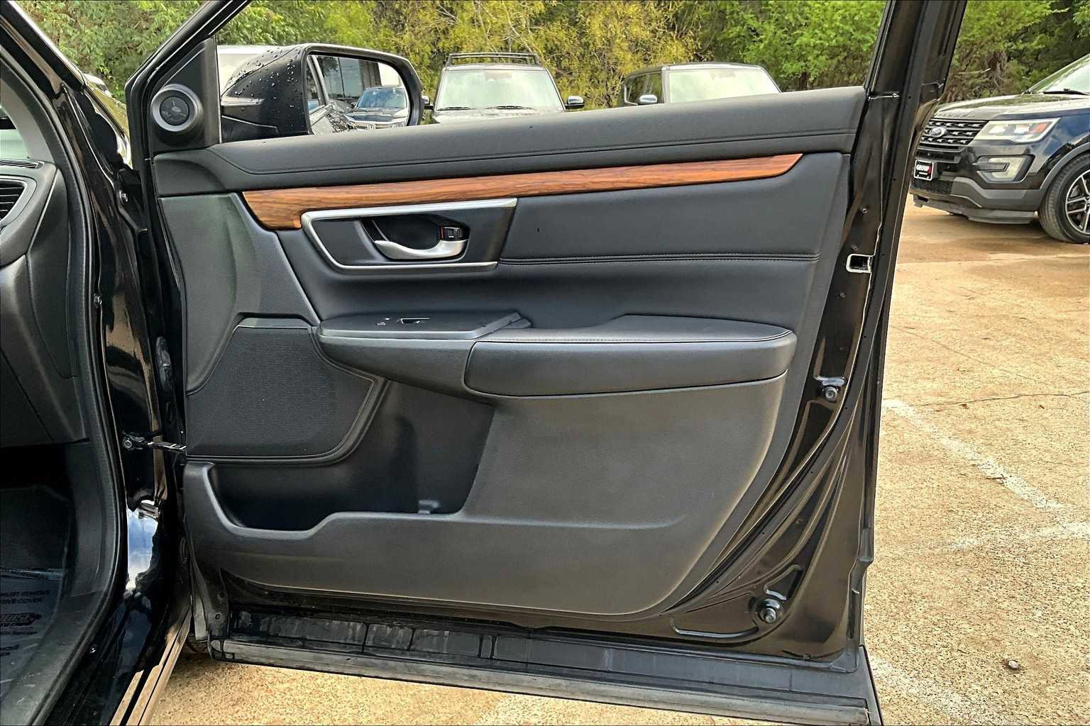 Used 2020 Honda CR-V EX-L image 44