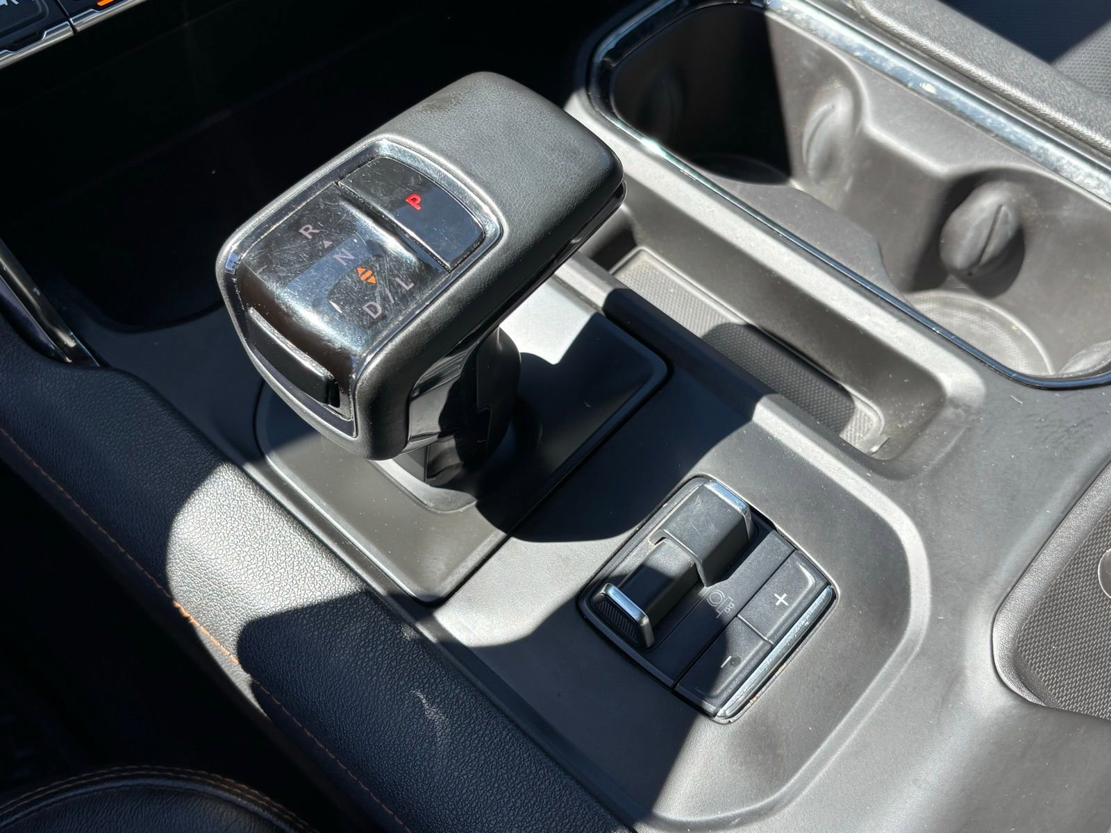 Used 2024 GMC Sierra 1500 AT4 w/ AT4 Premium Package image 18