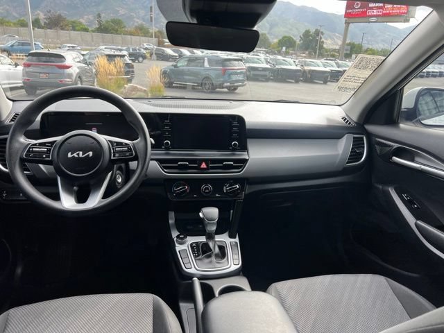 Used 2024 Kia Seltos LX AWD/4WD image 18