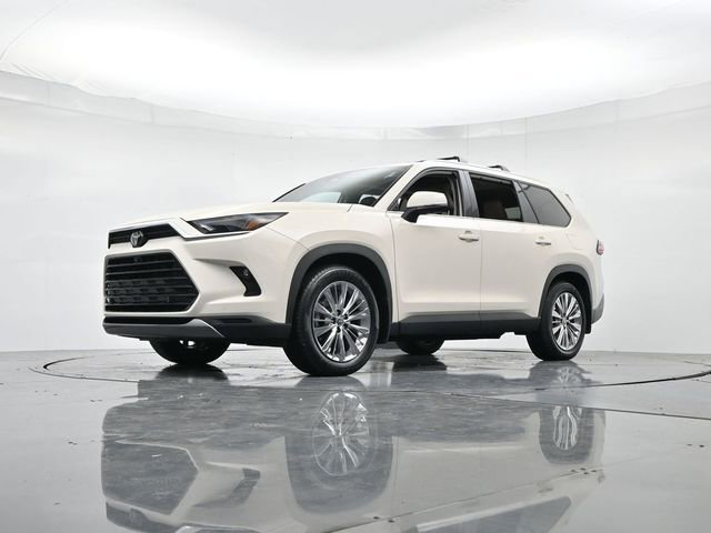 Used 2024 Toyota Grand Highlander Platinum image 39