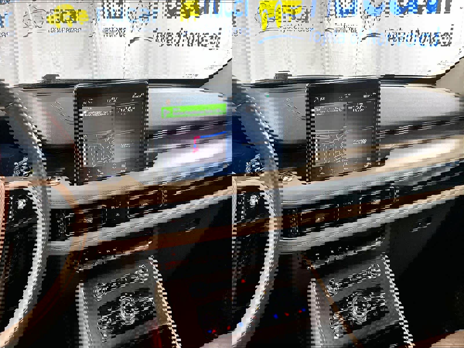 Used 2022 Lincoln Aviator Reserve w/ Elements Package Plus image 19