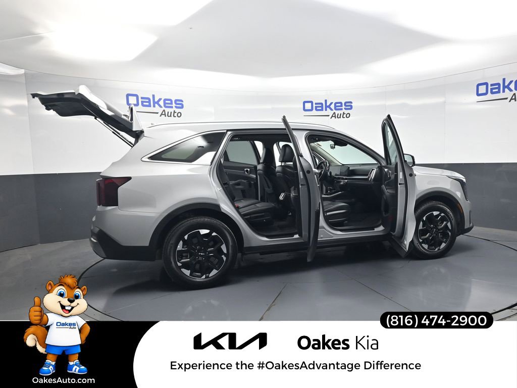 Certified 2026 Kia Sorento S w/ S Panoramic Sunroof Package FWD image 55