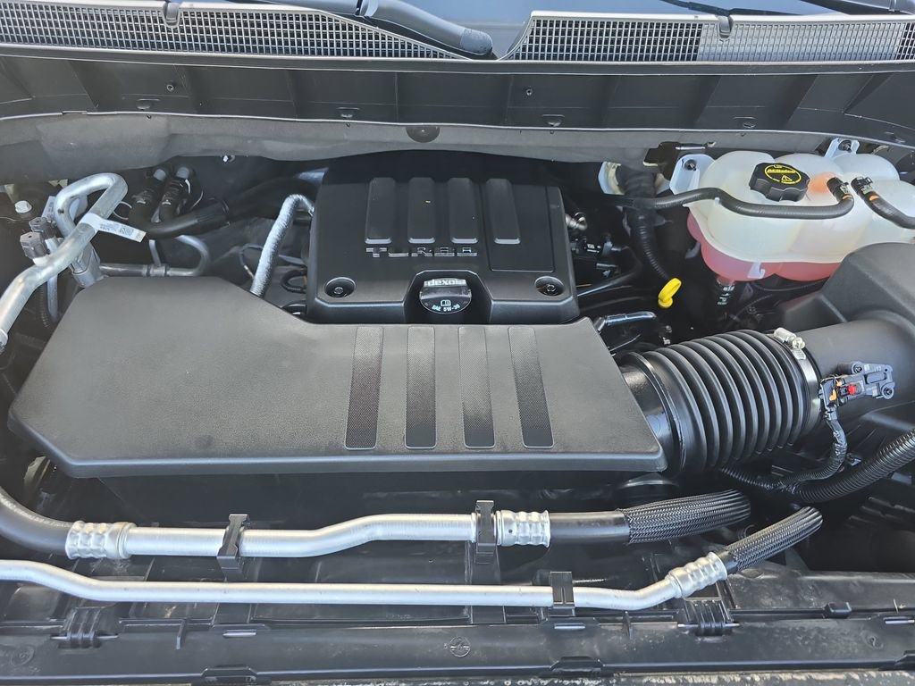 Used 2024 Chevrolet Silverado 1500 LT image 31