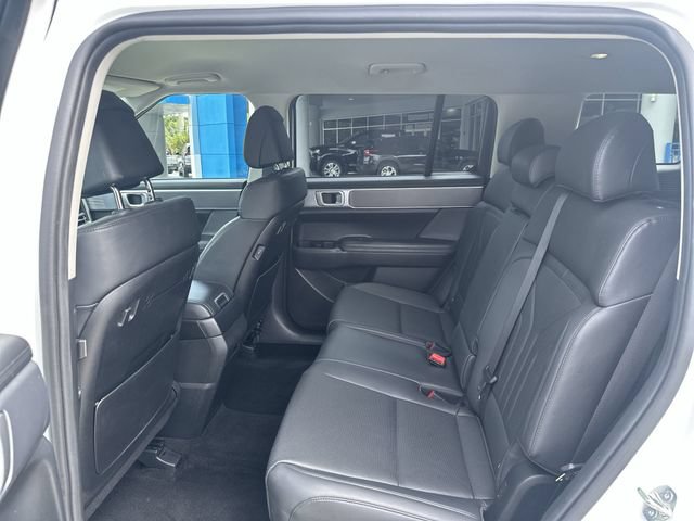 Used 2025 Hyundai Santa Fe SEL FWD image 27