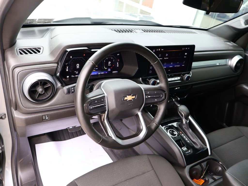 Used 2024 Chevrolet Colorado LT w/ LT Convenience Package AWD/4WD image 23