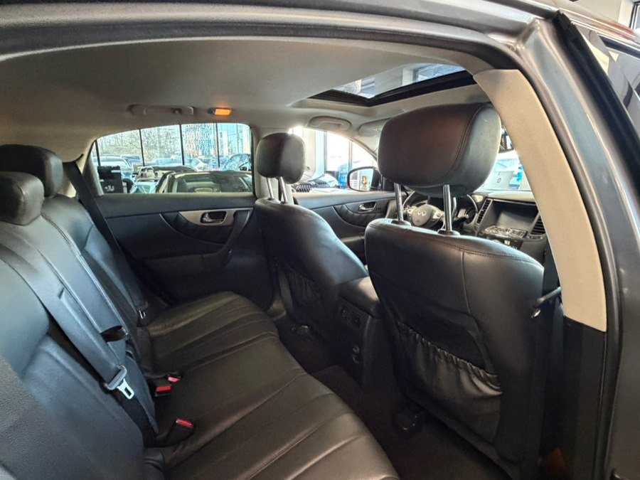 Used 2016 INFINITI QX70 2WD w/ Premium Package image 31