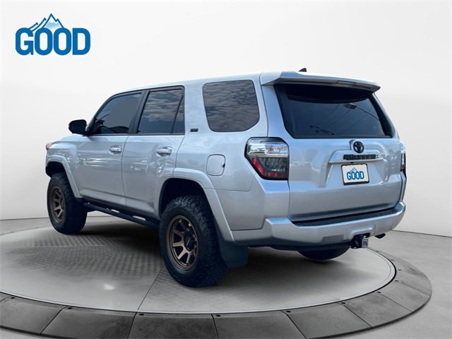 Used 2022 Toyota 4Runner SR5 Premium image 3