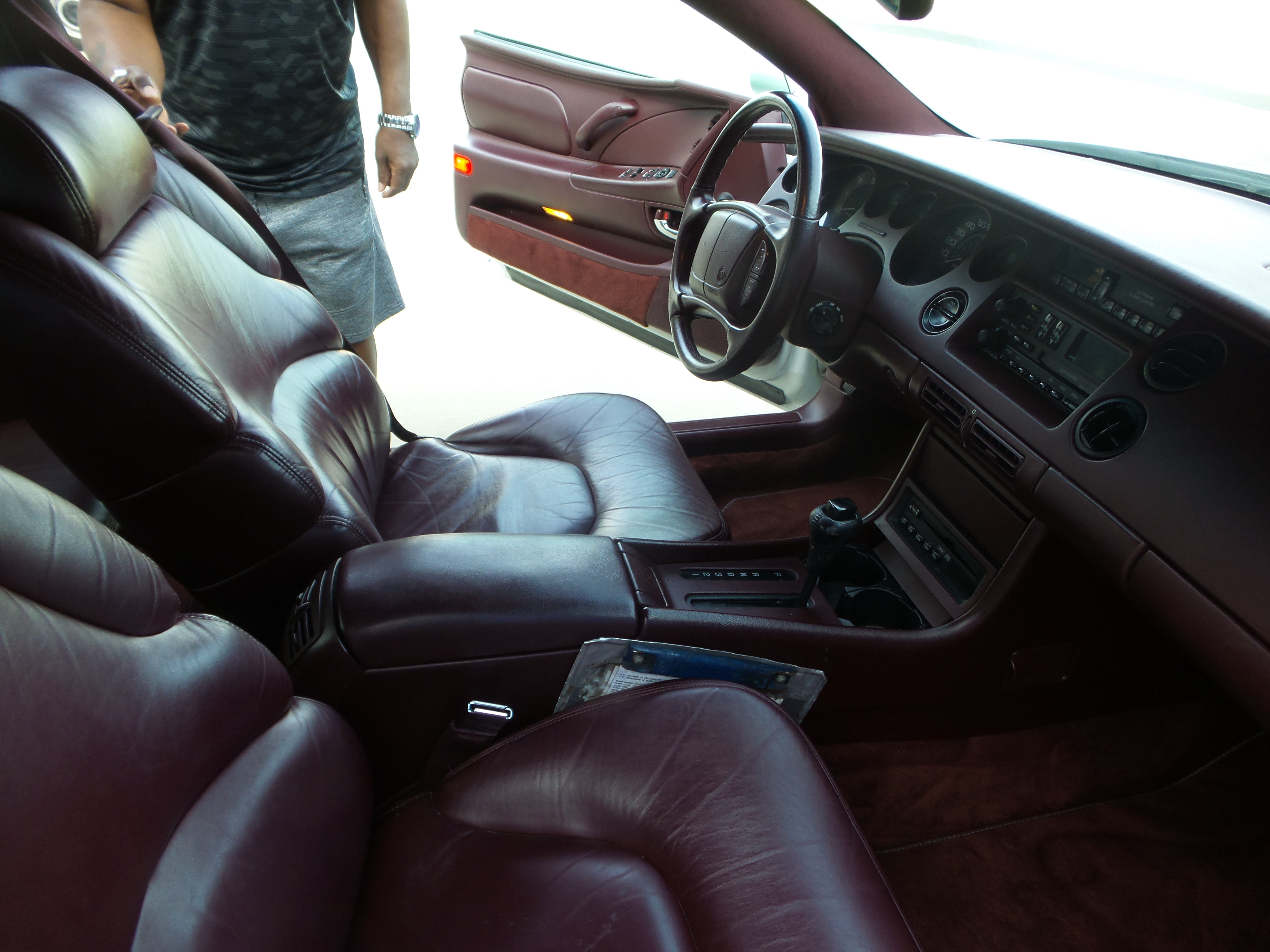 Used 1995 Buick Riviera Coupe FWD image 37