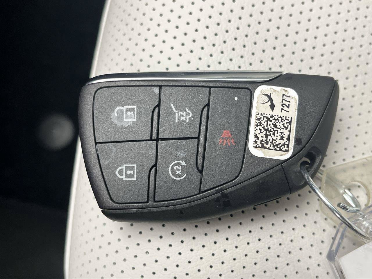 Certified 2025 Buick Envision Avenir AWD/4WD image 29