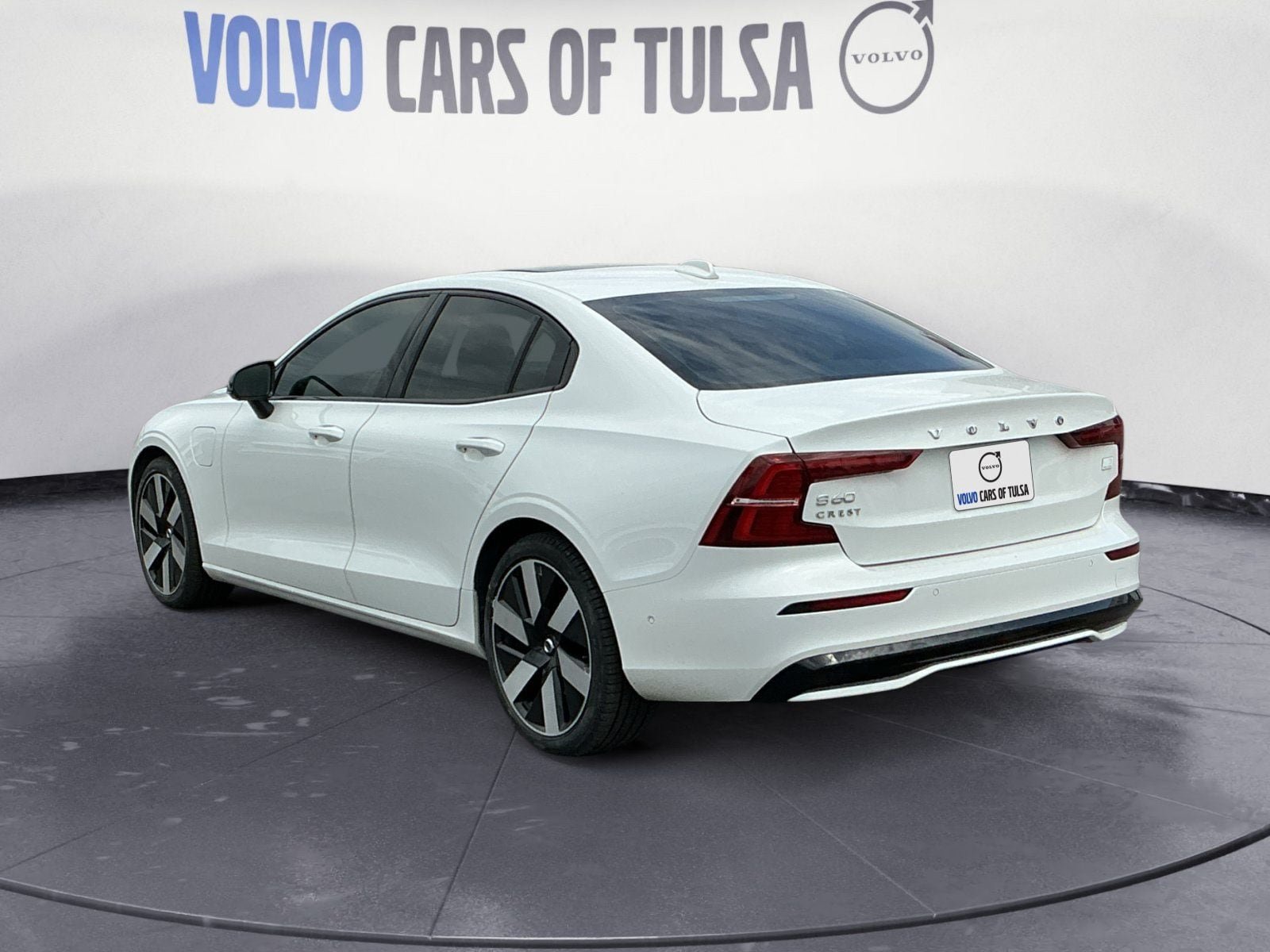 Used 2024 Volvo S60 T8 Plus w/ Climate Package AWD/4WD image 3
