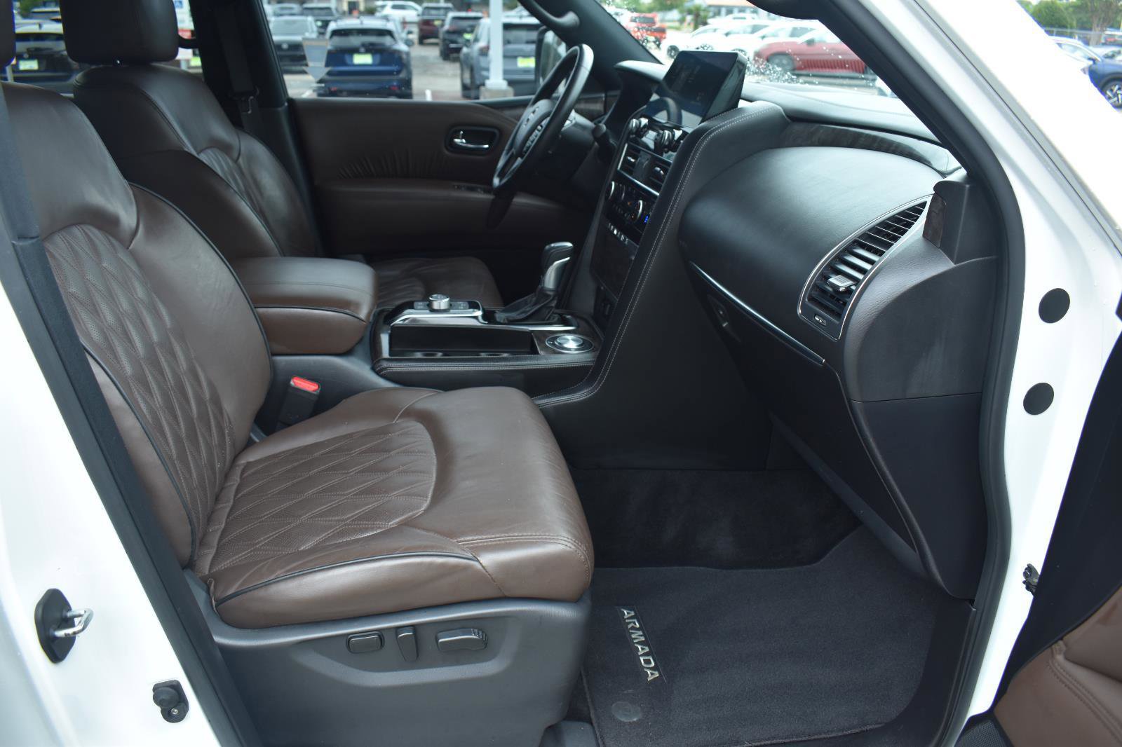 Used 2023 Nissan Armada Platinum w/ Captain's Chairs Package RWD image 83
