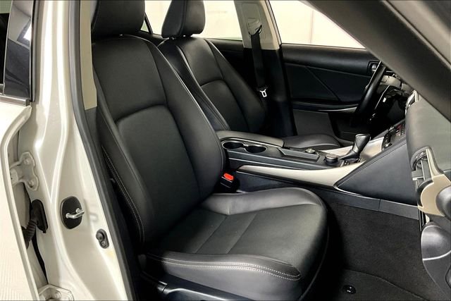 Used 2020 Lexus IS 300 image 7